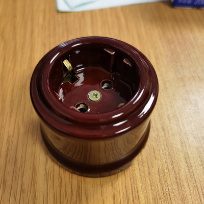 Mājas labiekārtošana Eiropas keramikas elektrības rozetes Fiksēts sēdeklis Keramika EU Strāvas kontaktligzda Melns Balts 16A