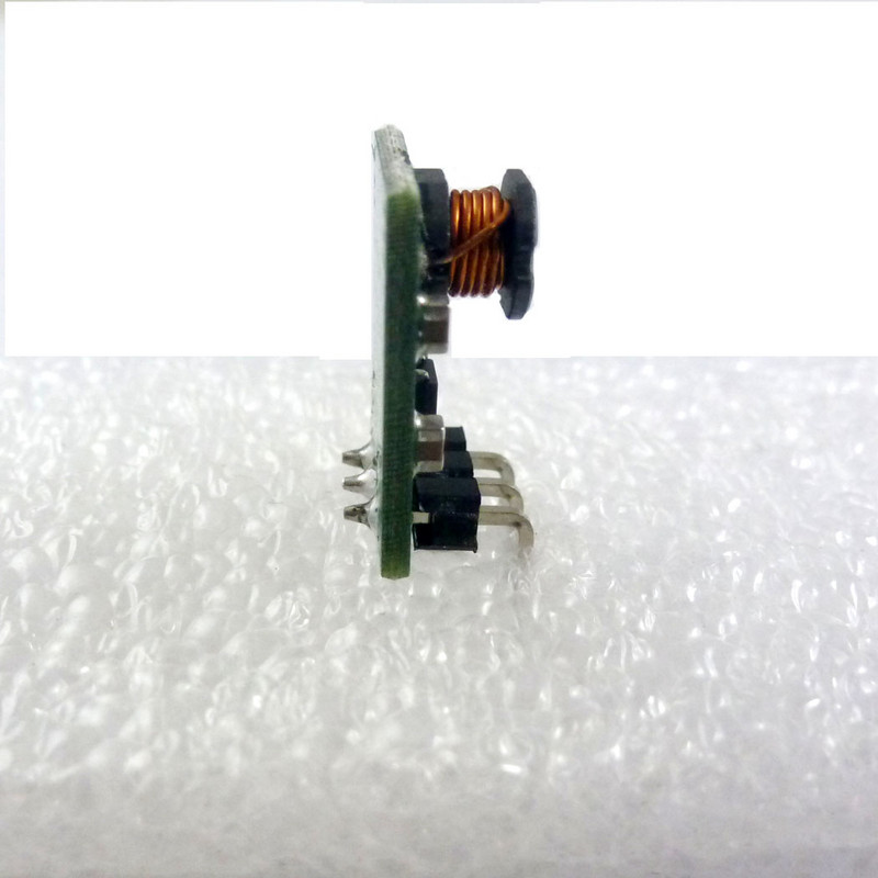 mini méretű 2A DC DC Buck Converter 3,3-5,5-3,3 V modul Step Down Feszültségszabályozó modul Cserélje ki az ams117-3,3