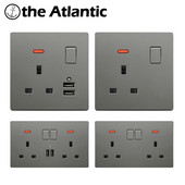 13A štandardná elektrická zásuvka pre Spojené kráľovstvo, dva USB porty na nabíjanie, 2,1A LED indikátor, jedna dvojitá nástenná zásuvka, 3-kolíková, striebornosivá, plastová, Malta