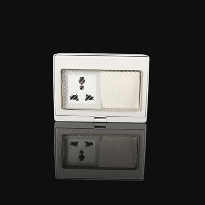 IP55 Vodotesná prachotesná vonkajšia vonkajšia nástenná zásuvka s krytom 110 ~ 250 V Univerzálna zásuvka