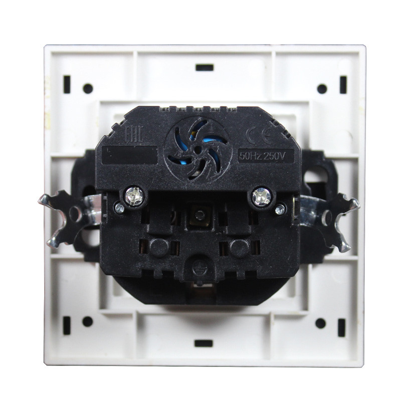 Nová USB zásuvka na nabíjanie telefónu Doprava zdarma Dvojitý USB port 5V 2A USB zásuvka do steny USB nástenná zlatá farba F1-01JJ