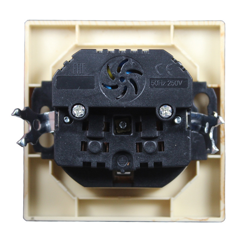 Nová USB zásuvka na nabíjanie telefónu Doprava zdarma Dvojitý USB port 5V 2A USB zásuvka na stenu USB nástenná maľba DREVO farba J1-01M