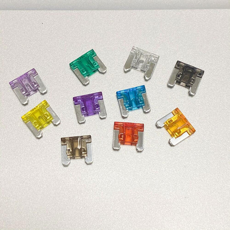 100/50 tk miniautokaitsmed, mootorsõidukite laba tüüpi mikrokaitsmed, sortiment karbis 2A/3A/5/A/7,5A/10A/15A/20A/25A/30A/35A