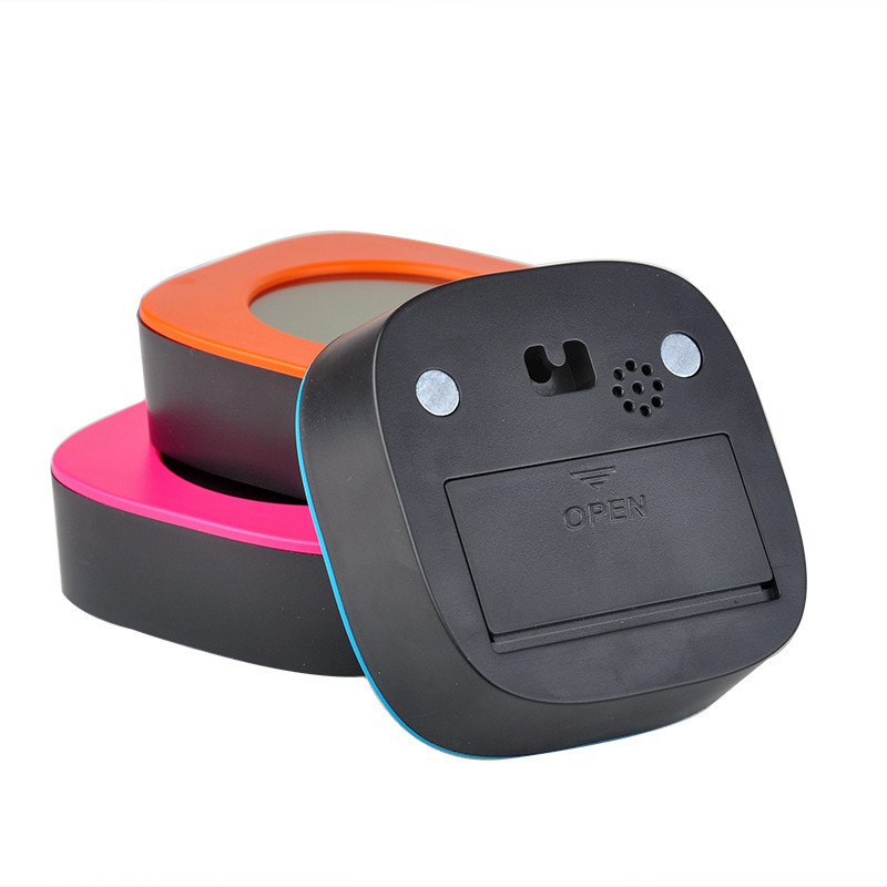 Érintőképernyős diákemlékeztető, konyhai időzítő, állítható némítás órával, digitális görgető LED kijelző, modern és egyszerű