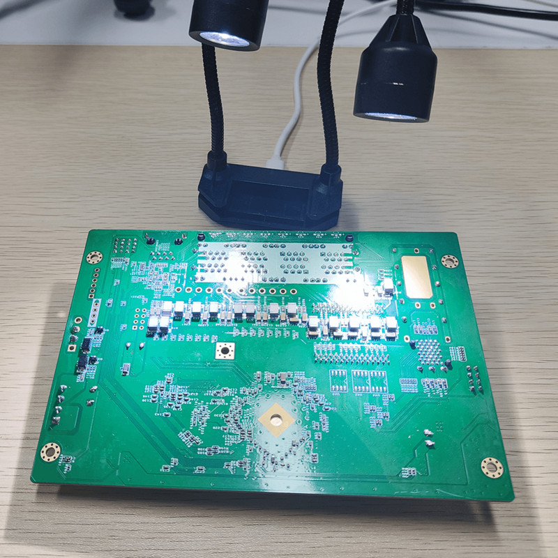 Nauja mikroskopo LED dvigubos galvutės apšvietimo lempa mikroskopo šviesai, skirta lituoti pramoninio mikroskopo kameros šviesos šaltiniu