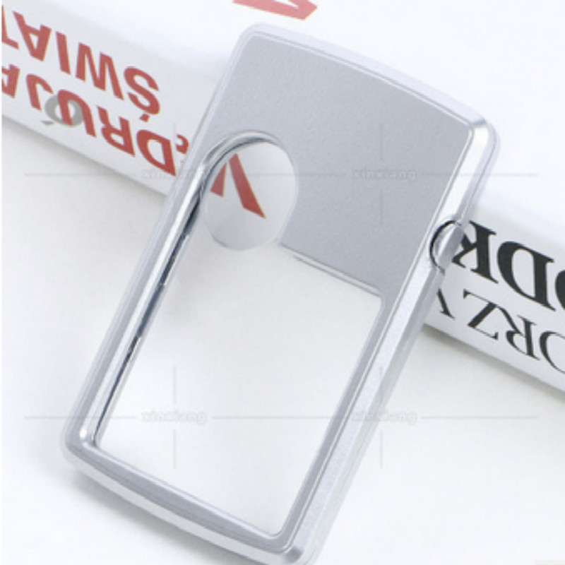 Hitelkártya LED-es nagyító, könnyű bőrtokkal, nagyítóval, ultravékony hordozható négyzet alakú LED-es fényolvasó eszközökkel