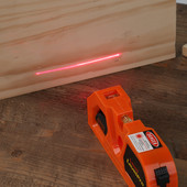 Mini infračervený laserový nivelátor Prenosný vysoko presný nivelačný merač s červeným lúčom Domáci laserový nivelátor na lepenie do zeme Merací nástroj