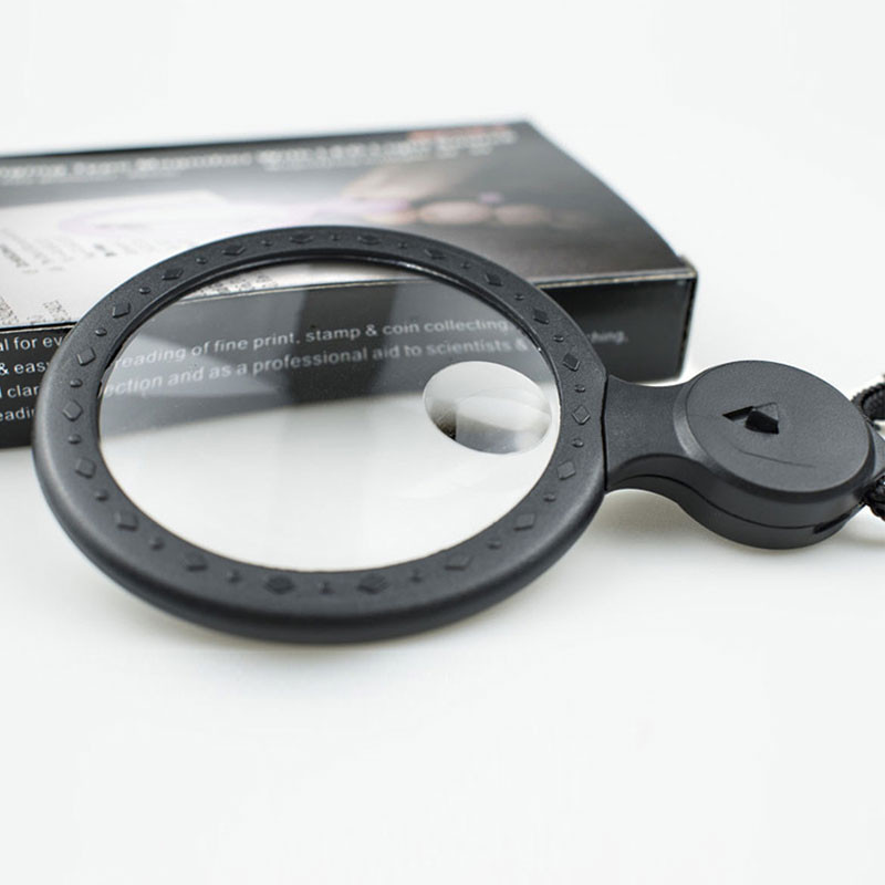 4x LED apšviestas pakabinamas didintuvas, skirtas siuvimui, pynimui ir rankų darbui