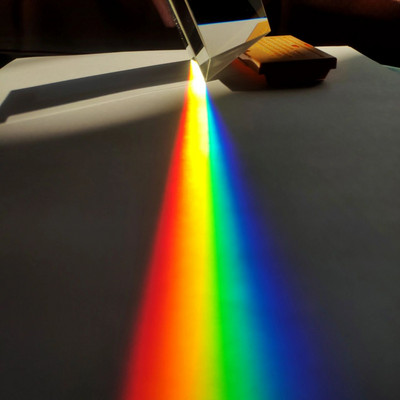 30x30x50 mm-es háromszög prizma BK7 szivárvány hétszínű fényképészeti kellékek Crystal kreatív fotózáshoz