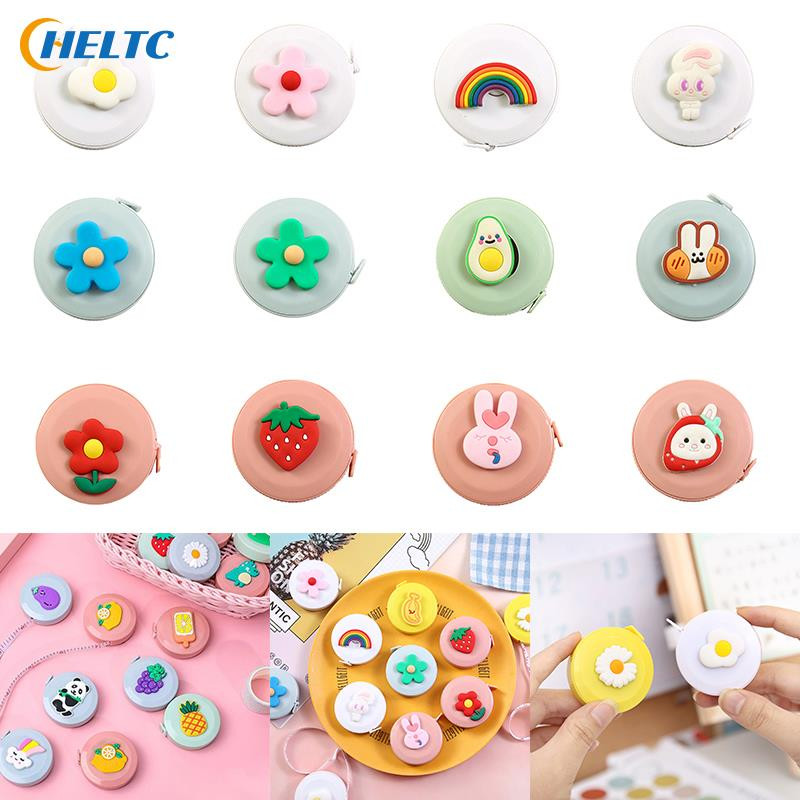 1,5 m prenosné zaťahovacie pravítko s mini zvieratami, ovocím a zeleninou, vzorom, detskou výškou, centimetrom a palcom na meranie tela