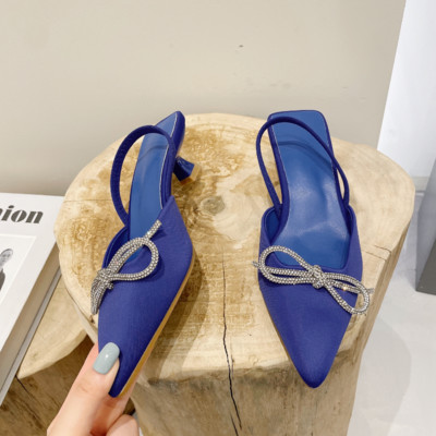 Alacsony sarkú szivattyúk női elegáns kék öszvérek hegyes orrú ruhacipő 2022 tavaszi hátpánt Slingback Crystal pillangó-csomó