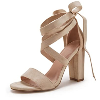 2022 nyár, új divat, divatos, divatos pólya tündérmodellek vastagsarkú magassarkú szandál francia nyitott orr nagy méretű