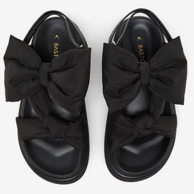 Sandale plate pentru femei 2023 Noua bandă de decorare cu fundă în stil retro, gură superficială, la modă, sandale confortabile pentru femei, papuci