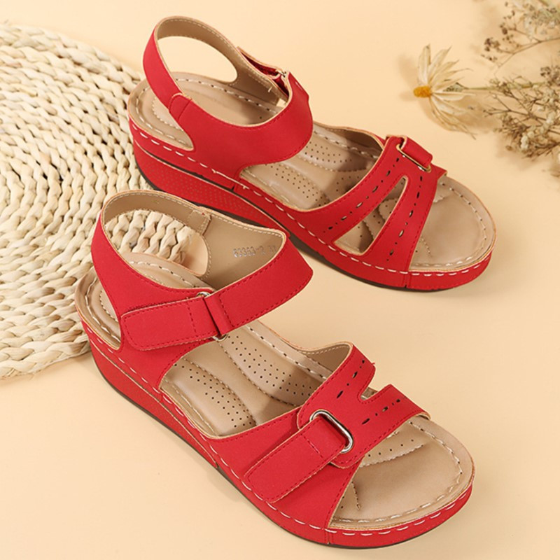 Vasaras modes sandales Sieviešu apavi Peep Toe Sandales Sievietēm Ērti apavi sievietēm Āra ķīļveida sandales Sexy liela izmēra kurpes