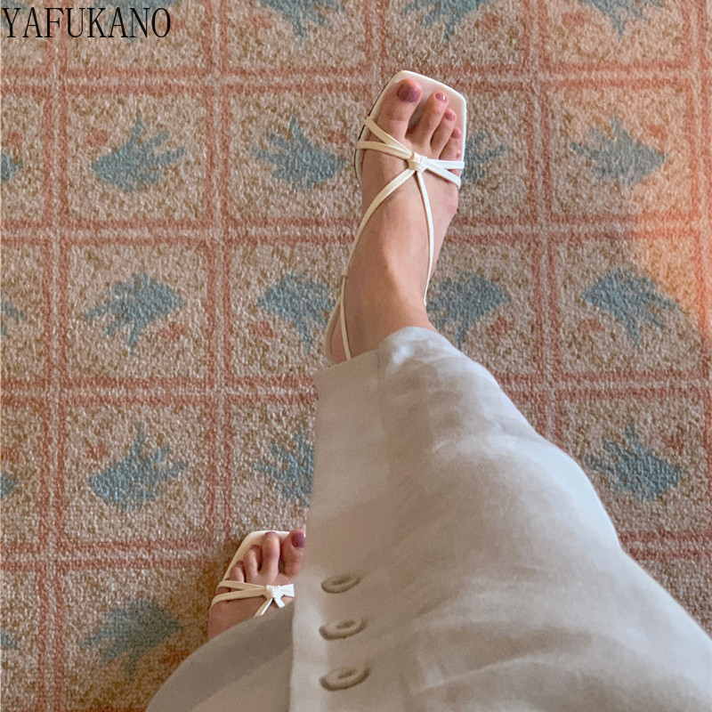 Detaliu nod Sandale stiletto cu curele la gleznă cu vârf deschis Sandale gladiator cu bandă îngustă cu vârf pătrat retro Pantofi Roma casual în aer liber