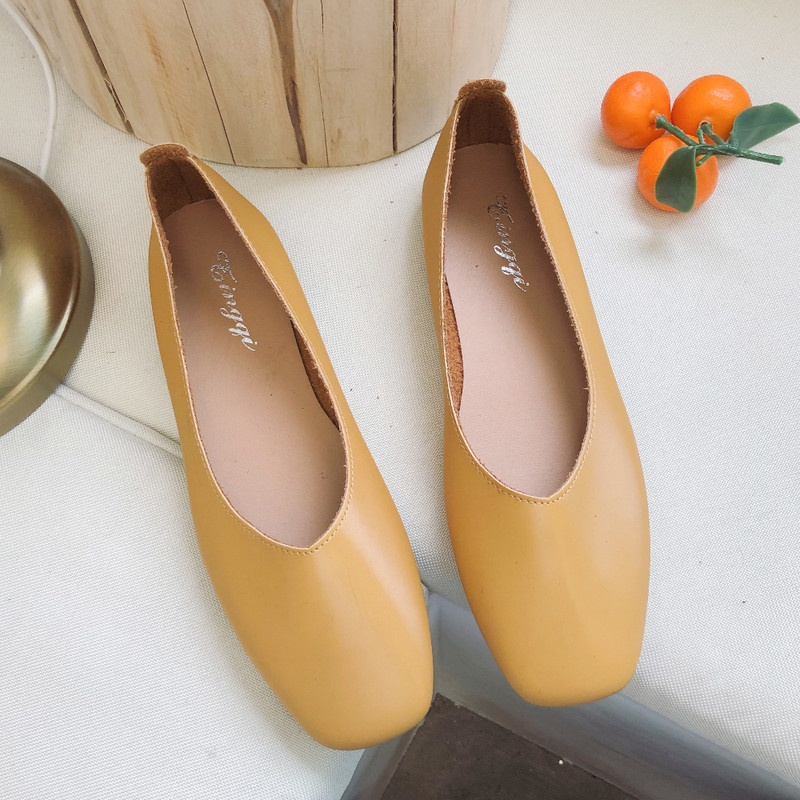 Moteriški vienodi batai, moteriški 2023 m. pavasario viskas didelio dydžio madingi kvadratiniai batai su kaušeliu