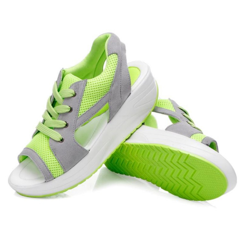 Uued naiste sandaalid 2023 Uued naiste platvormiga paksud sandaalid Mugavad naiste sandaalid, avatud ninaga vabaajaspordijalatsid, suurus 42