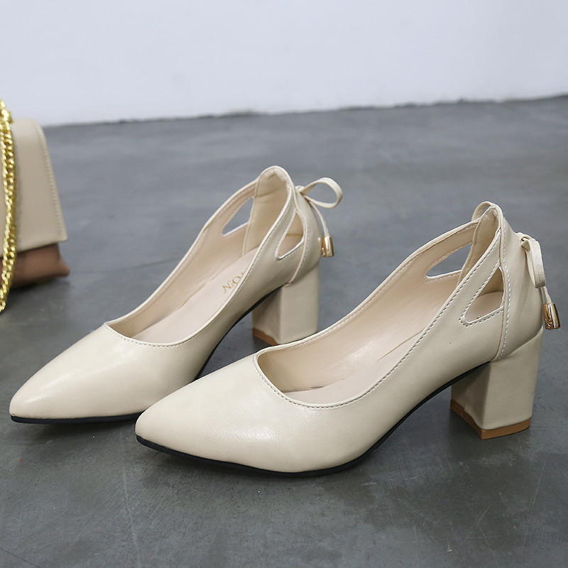 Kvaliteetsed naiste pumbad, puhast värvi, ruudukujulised kõrged kontsad, 6 cm, mood must nahast madalad pulmakingad Naine, suur suurus 44