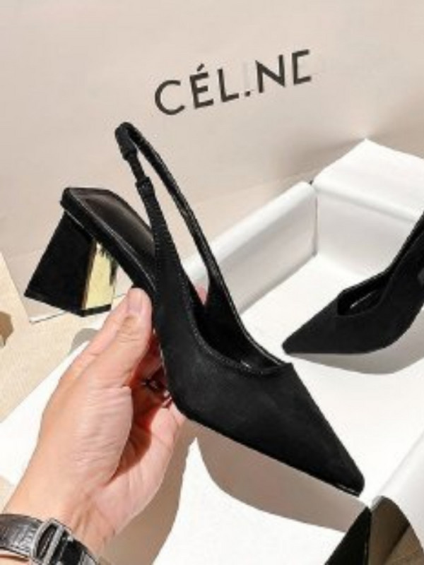 Hegyes orrú szandálok, női tündér stílusú nyári 2022 új, közepes sarkú csat vastag sarkú temperamentumos női cipők magas sarkú