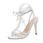 Suvised naiste sandaalid kitsas riba vintage kandiline varvas kõrged kontsad rihmaga rihmad naiste sandaalid naiste V-kujulised disainkingad naistele