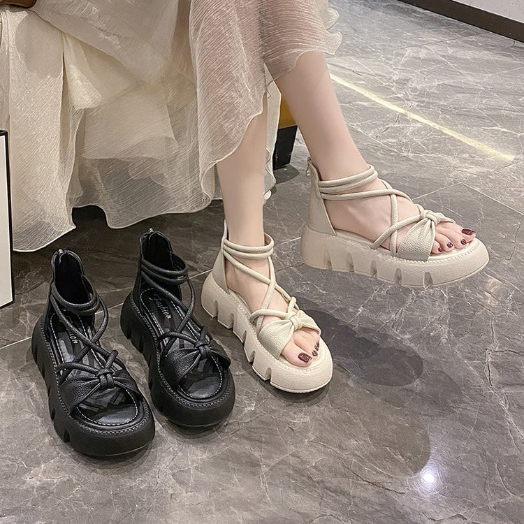 Χονδρή σόλα Casual Απλό στυλ Peep Παπούτσια High Street Fashion Flat Platform Ρωμαϊκά άνετα σανδάλια Γυναικεία σανδάλια 2023