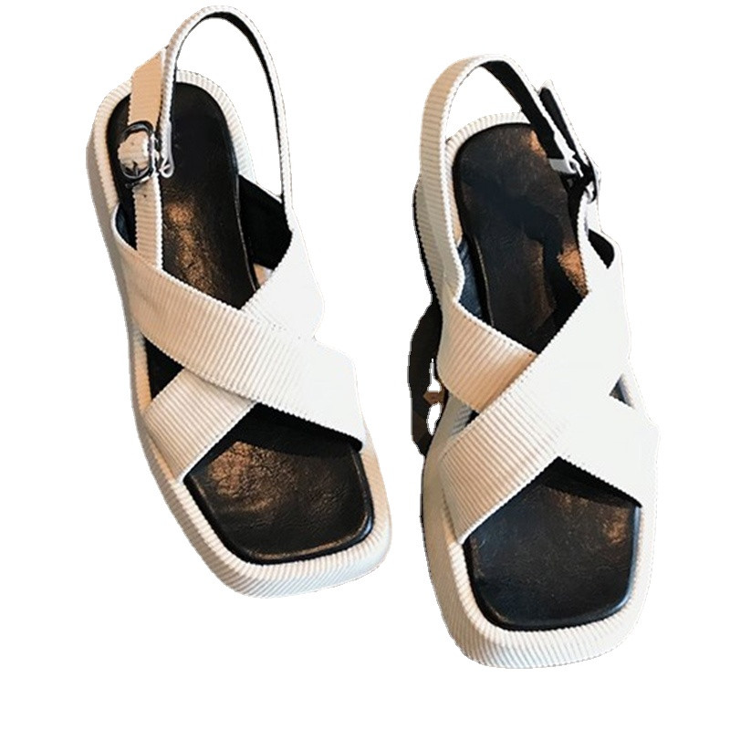 Uus trend, vabaaja platvorm, lamedad sandaalid kingad Naiste mood, suvi 2023 Disainer Mugavad seljad jalutuskärud, naisterahvas