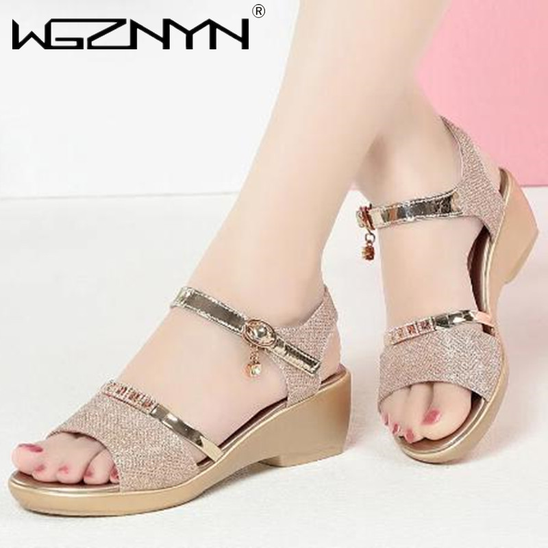 2022 Wedges szandálok női szandálok Golden Platform női szandálok női szandálok anya szandálok nagy méretű 41 alacsony sarkú szandálok