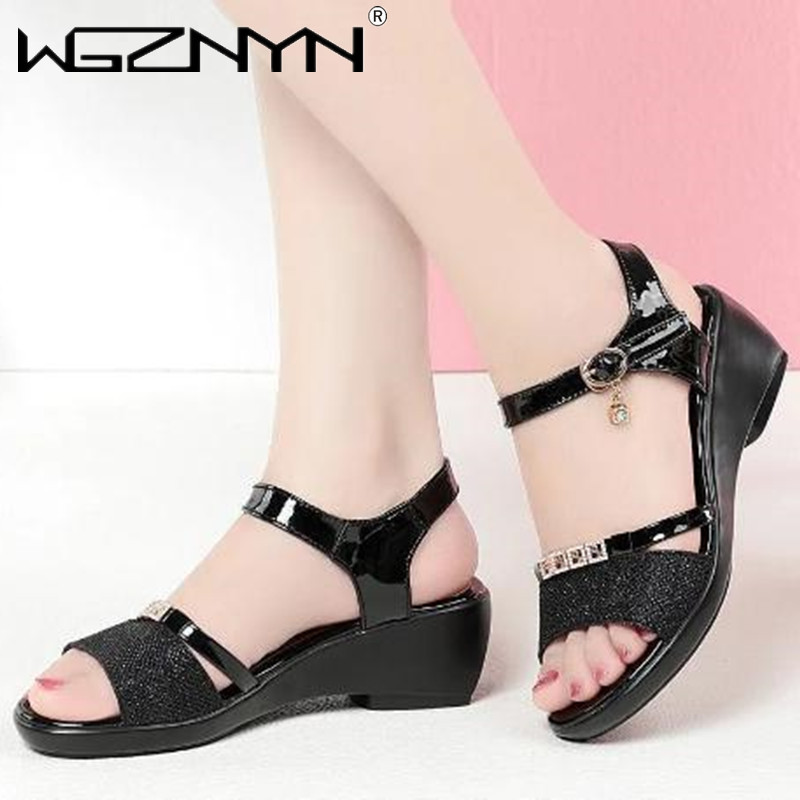 2022 Wedges szandálok női szandálok Golden Platform női szandálok női szandálok anya szandálok nagy méretű 41 alacsony sarkú szandálok