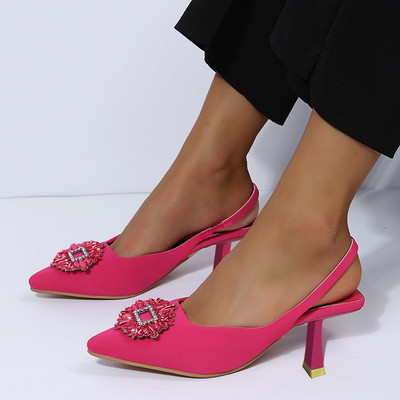 2023. g. Jauni sieviešu apavi ar smailiem purngaliem, sekla, rozā rombveida kurpes sievietēm ar zemu papēžu muguru ar siksnām