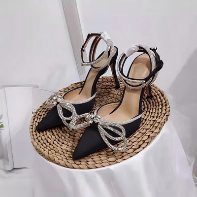 2023. g. Jauni sieviešu apavi ar smailiem purngaliem, sekla, rozā rombveida kurpes sievietēm ar zemu papēžu muguru ar siksnām