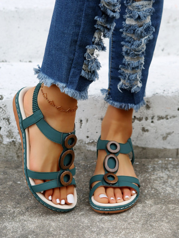 2022 nyár, új divat Női szandál gyémánt puha alsó alkalmi kényelmes lapos szandál nagy méretű Női strandszandál