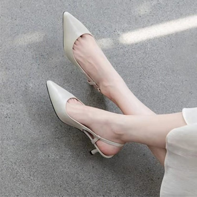 35–40 naiste kingad Baotou sandaalid suvised terava ninaga keskkontsaga peokingad 2022. aasta uued naiste moekad nahast õhukesed kontsad sandaal beež