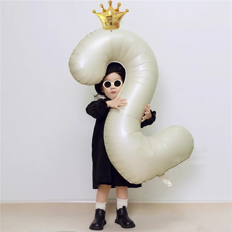 40 hüvelykes krémszínű léggömbök koronás fóliával 1 2 3 4 5 6 születésnapi esküvői parti dekoráció Babazuhany Air Helium Globos