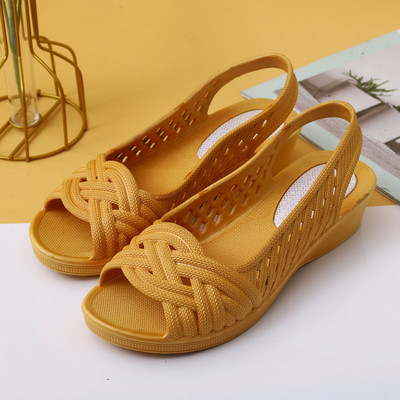 MCCKLE naiste sandaalid, 2022. aasta suvised õõnsad libistatavad naiste lamedad naiste kingad PVC naiste želeekingad naistele põhjuslik uus