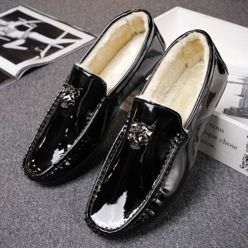 Férfi Cipők Naplopók 2020 Új tavaszi és őszi Kényelmes Férfi Lapos Divatos Cipők Férfi mokaszinok Férfi lábbelik Férfi alkalmi cipők