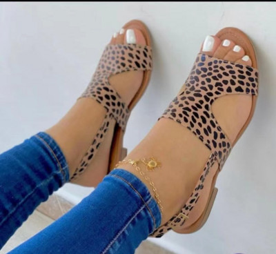2023. aasta suvi uue moe naiste sandaalid Leopard Avatud varbaga Rooma sandaalid naistele Lameda pandlaga Gladiaatori sandaalid Zapatos