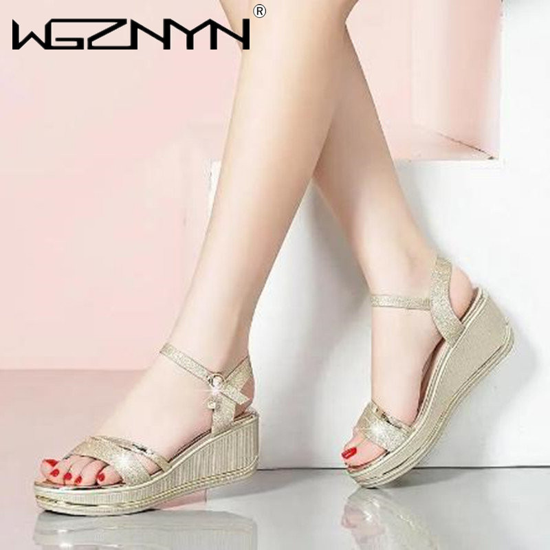 Σανδάλια Γυναικεία Νέα ψηλοτάκουνα επώνυμα παπούτσια Πολυτελή γυναικεία σανδάλια Νεωτερισμοί 2022 πόρπη στρας παχιά με χρυσό στόμα ψαριού