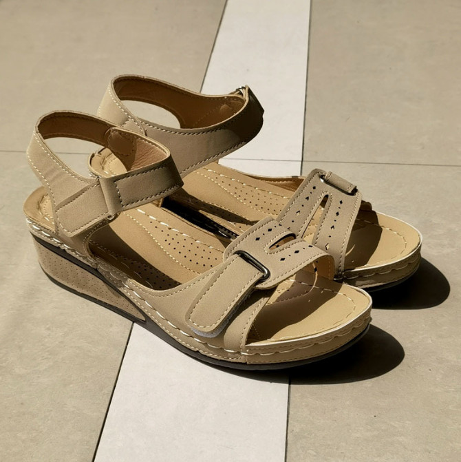 Sieviešu apavi 2022. gada vasaras sandales Atvērta purngala sandales Sieviešu ērtas sandales Sieviešu retro ikdienišķas ķīļveida kurpes Vieglas sieviešu kārtas apavi