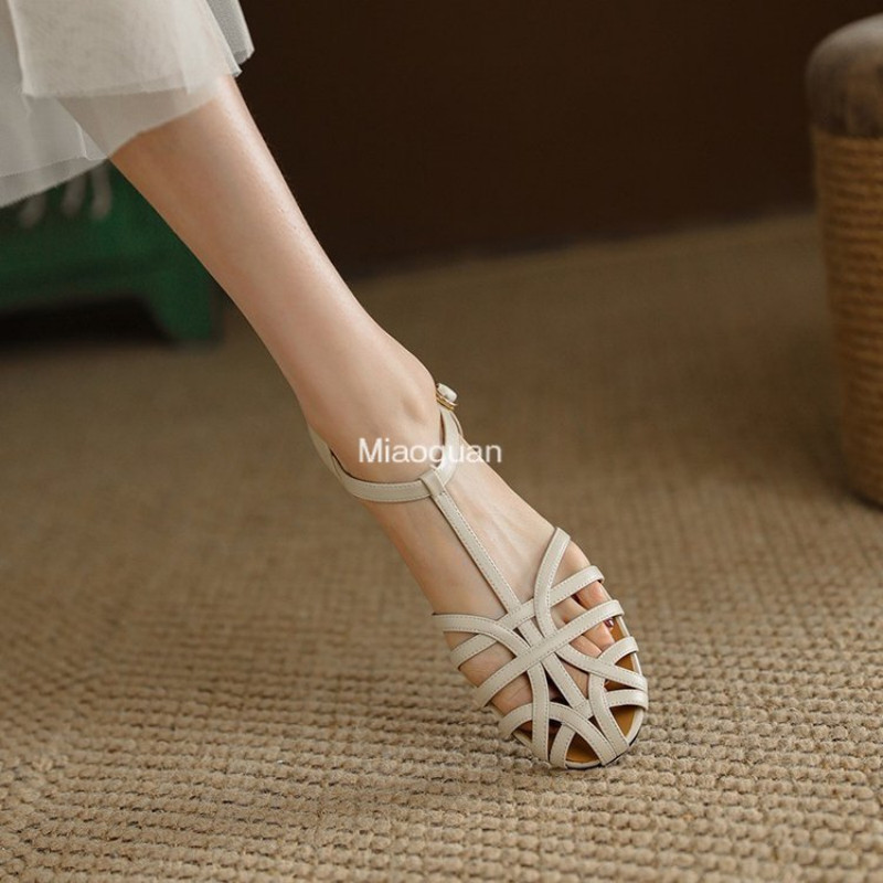 2023-as új női szandálok kivágott nyári lábbelik négyszögletes sarkú csatszíj női francia vintage alacsony sarkú cipők nagy méretek 41-43