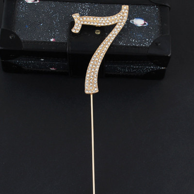 1 бр. Нова бляскава сплав със кристали със златни и сребърни номера Топери за торти Baby Shower Декорация за рожден ден Сватбени цифрови торти Декор