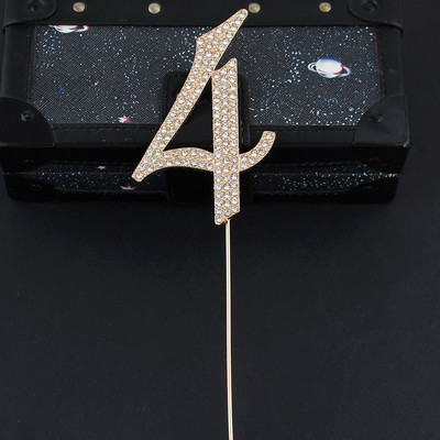 1 бр. Нова бляскава сплав със кристали със златни и сребърни номера Топери за торти Baby Shower Декорация за рожден ден Сватбени цифрови торти Декор