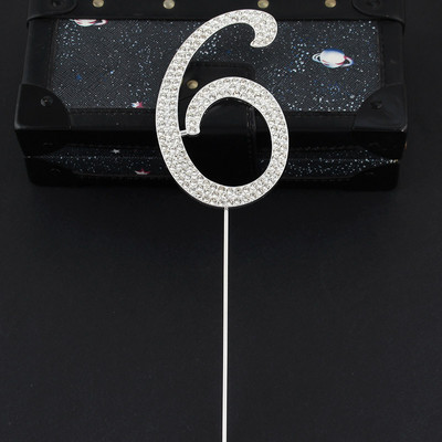 1 бр. Нова бляскава сплав със кристали със златни и сребърни номера Топери за торти Baby Shower Декорация за рожден ден Сватбени цифрови торти Декор