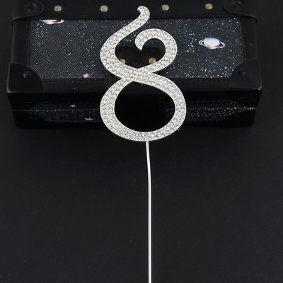 1 бр. Нова бляскава сплав със кристали със златни и сребърни номера Топери за торти Baby Shower Декорация за рожден ден Сватбени цифрови торти Декор