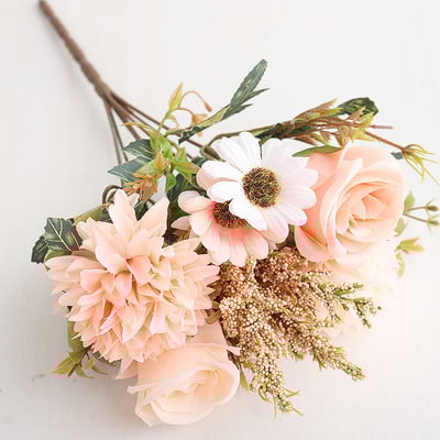 Rudens zīda mākslīgie ziedi Rožu kāzu mājas dekorēšana Augstas kvalitātes margrietiņu pušķis Ziemassvētku balle Viesnīcas ziedu kompozīcija
