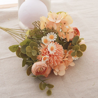 Roos Kunstsiidist lilled Väljalõigete album päevalill jõulupulmapeo kimp vaasile Kodupulmade sõbrapäeva kaunistus