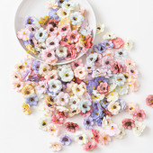 100 vienetų kalėdinės 3 cm margainės gėlės galvutės dirbtinės gėlės vestuvių vakarėlis Kalėdinis namų dekoravimas amatas netikrų gėlių dekoras