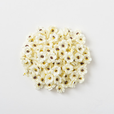 100 vienetų kalėdinės 3 cm margainės gėlės galvutės dirbtinės gėlės vestuvių vakarėlis Kalėdinis namų dekoravimas amatas netikrų gėlių dekoras