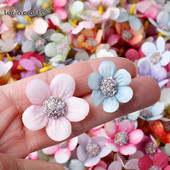 50db százszorszép művirág fejek Scrapbookhoz Diy cukorkadoboz esküvői parti lakberendezési kézzel készített karácsonyi koszorú selyem A0144