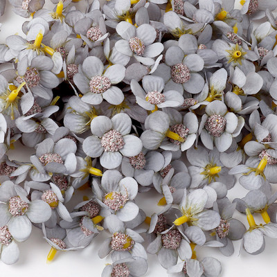 50db százszorszép művirág fejek Scrapbookhoz Diy cukorkadoboz esküvői parti lakberendezési kézzel készített karácsonyi koszorú selyem A0144