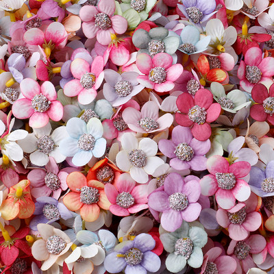 50db százszorszép művirág fejek Scrapbookhoz Diy cukorkadoboz esküvői parti lakberendezési kézzel készített karácsonyi koszorú selyem A0144